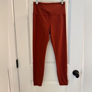 Athleta Ultra High Rise Elation Rust Red Women’s Size S great condition